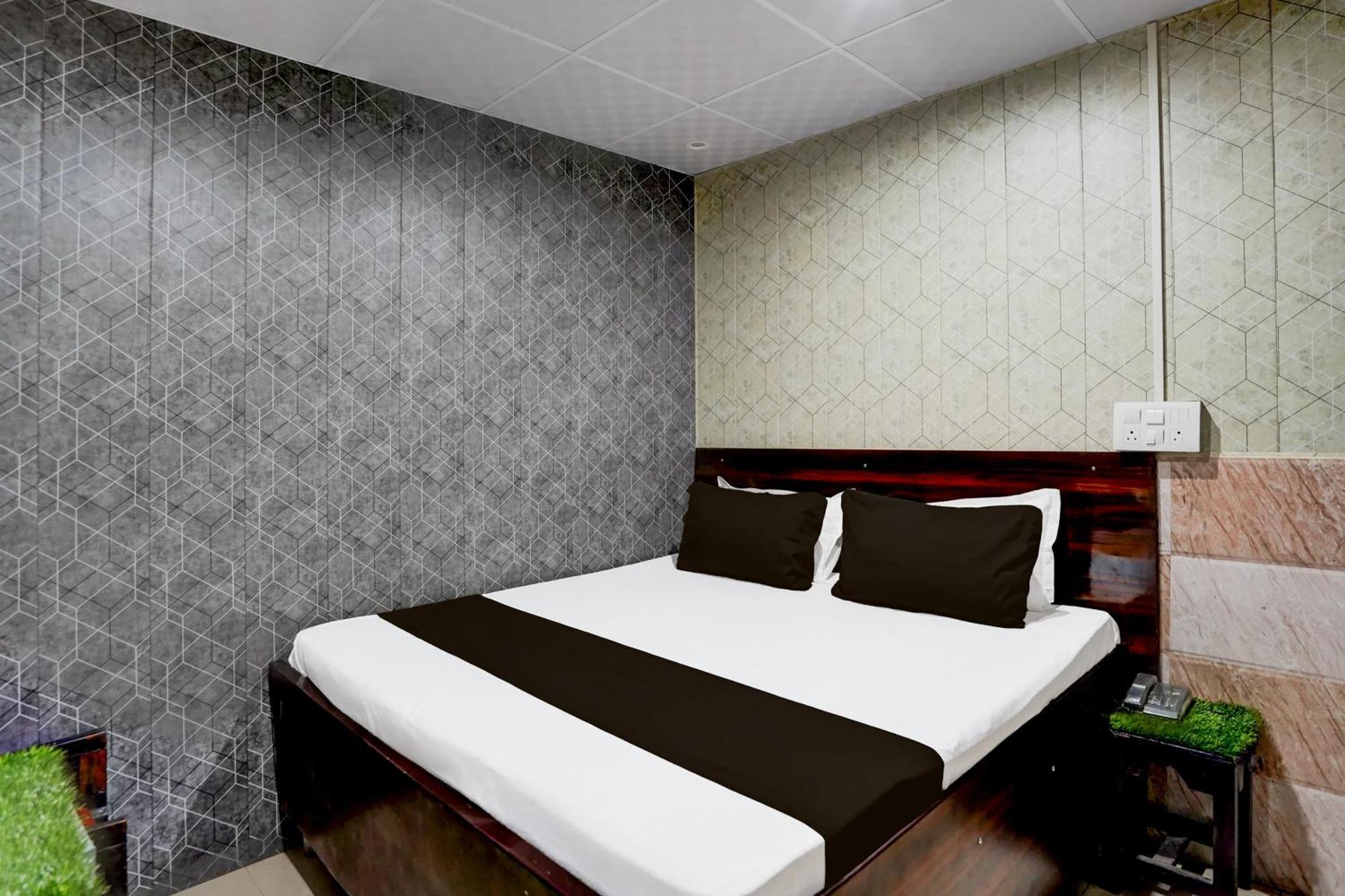 Hotel O Anant Ghaziabad Ngoại thất bức ảnh